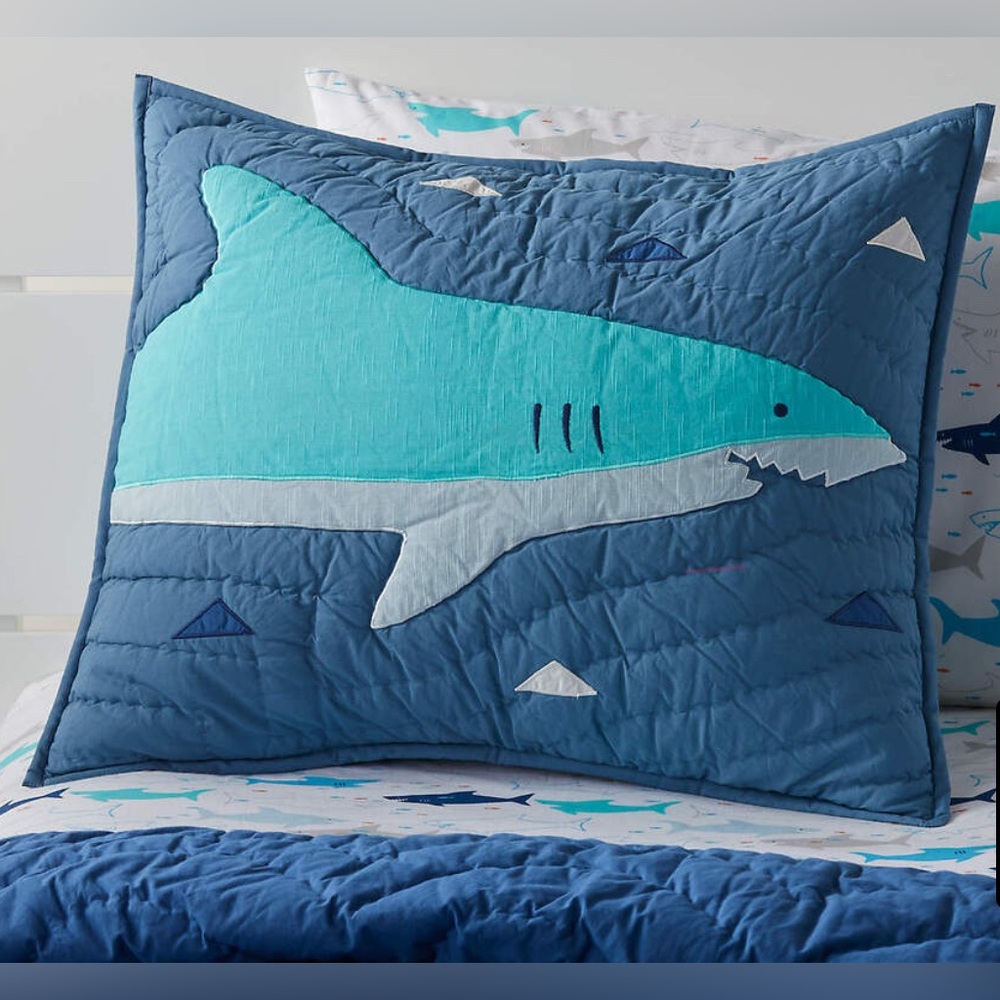 KIDS THE LAND OF NOD SHARK BAIT COTTON SHAM - STANDARD SIZE - 1 SHAM